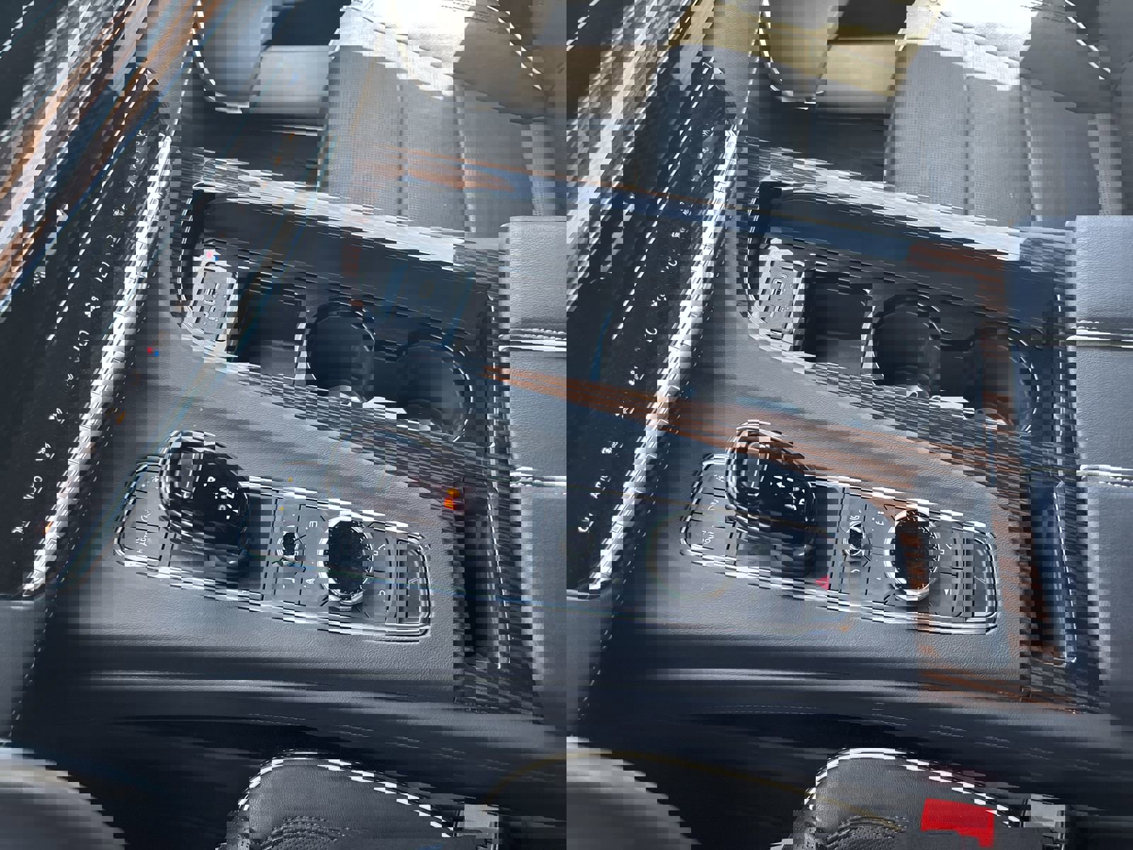 Used 2023 Cadillac Escalade ESV Premium Luxury RWD image 23