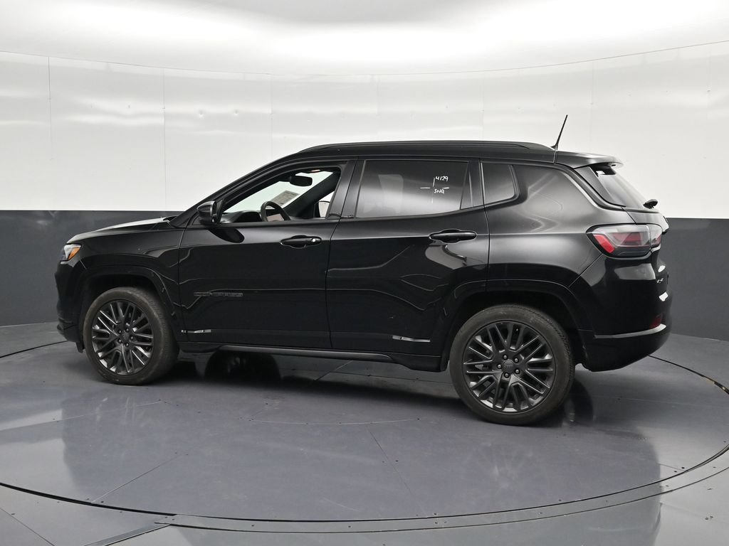 Used 2024 Jeep Compass Limited w/ High Altitude Package AWD/4WD image 8