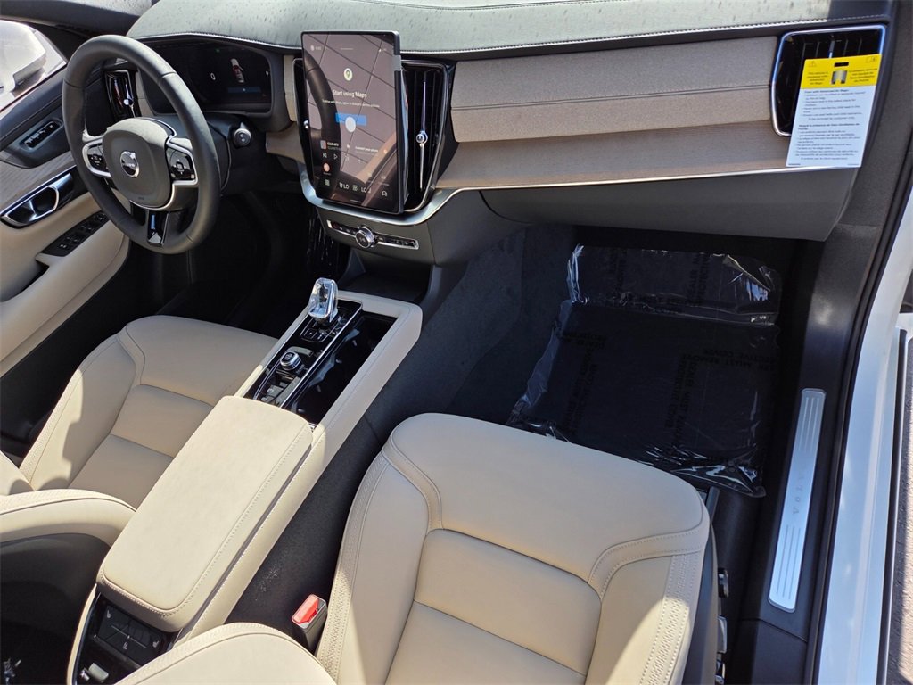 New 2026 Volvo XC90 B6 Plus w/ Protection Package Premier image 19