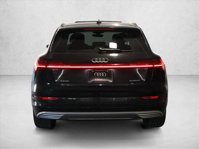 Used 2023 Audi e-tron Premium Plus w/ Premium Plus Package image 6