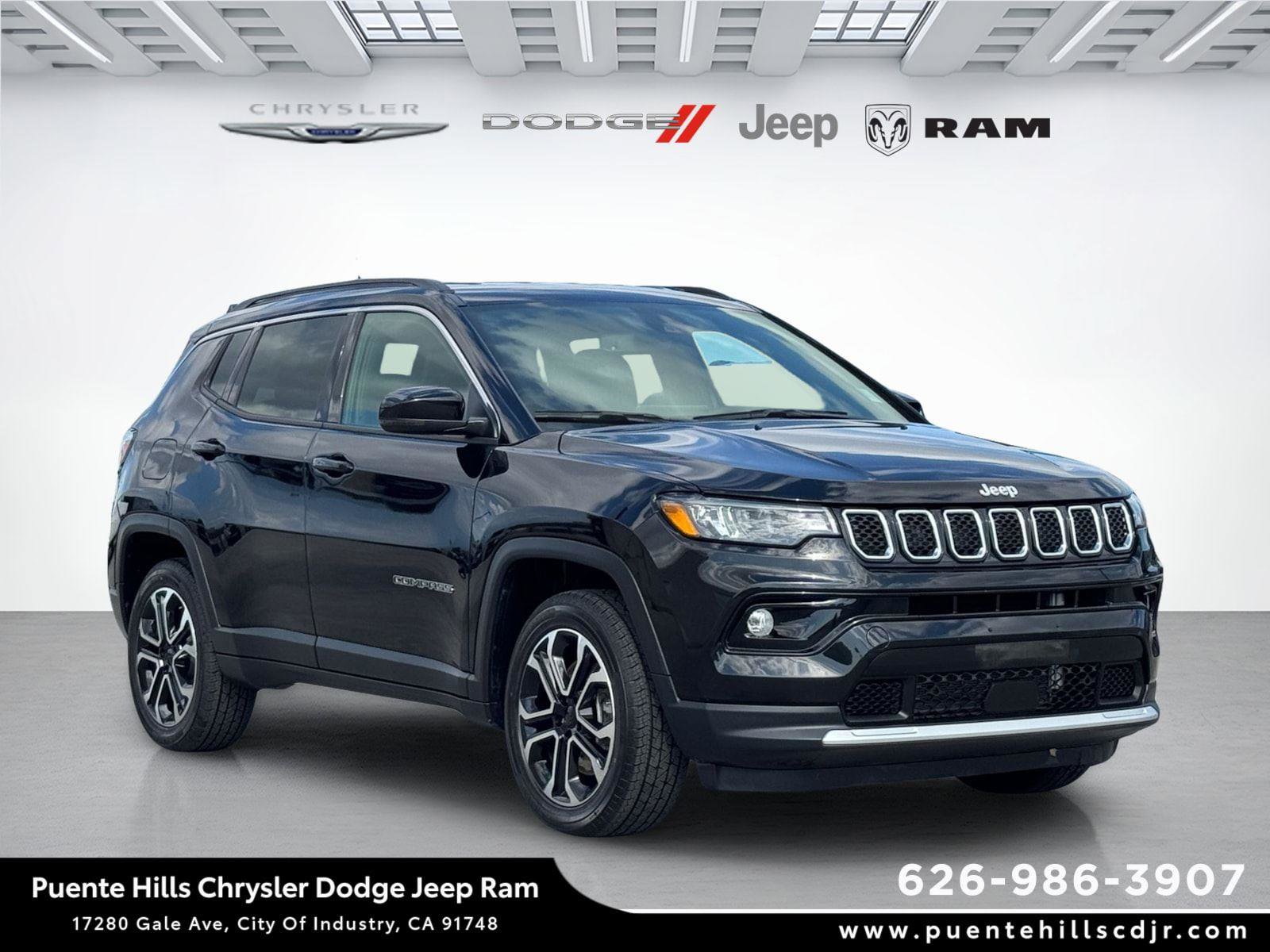 Used 2023 Jeep Compass Limited AWD/4WD image 1
