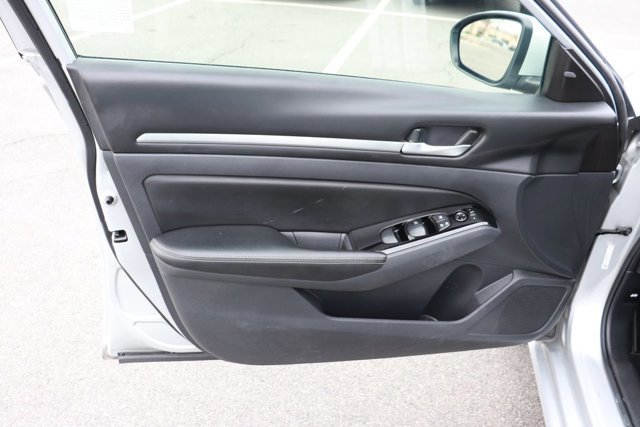 Used 2023 Nissan Altima 2.5 SV image 10