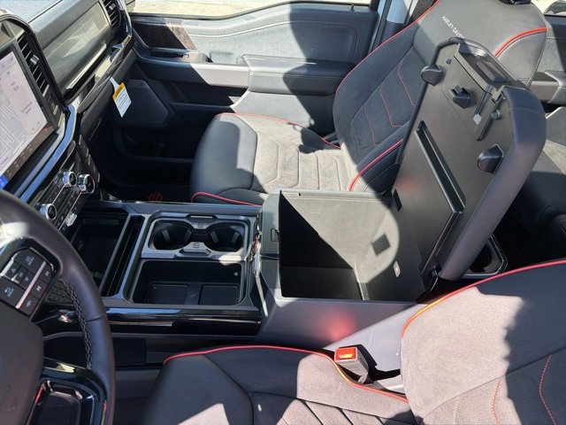 Used 2026 Ford F250 Lariat w/ Black Appearance Package image 20