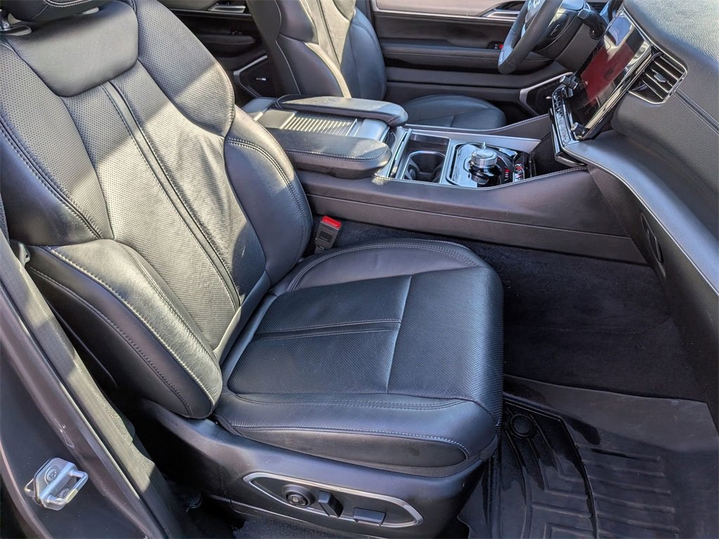 Used 2023 Jeep Wagoneer Series II image 30