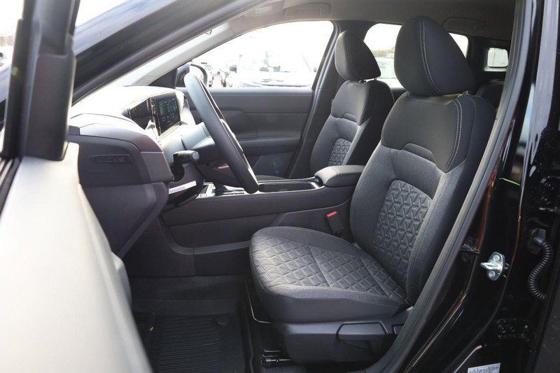 New 2026 Nissan Kicks SV w/ Cold Weather Package image 8