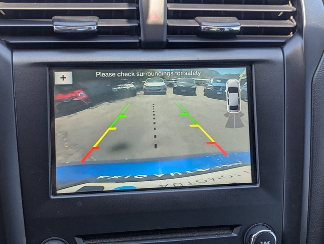 Used 2018 Ford Fusion SE w/ Equipment Group 201A image 14