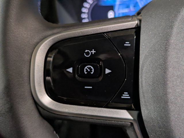 New 2026 Volvo XC90 T8 Plus w/ Protection Package AWD/4WD image 18