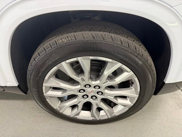 New 2026 GMC Acadia Denali image 4