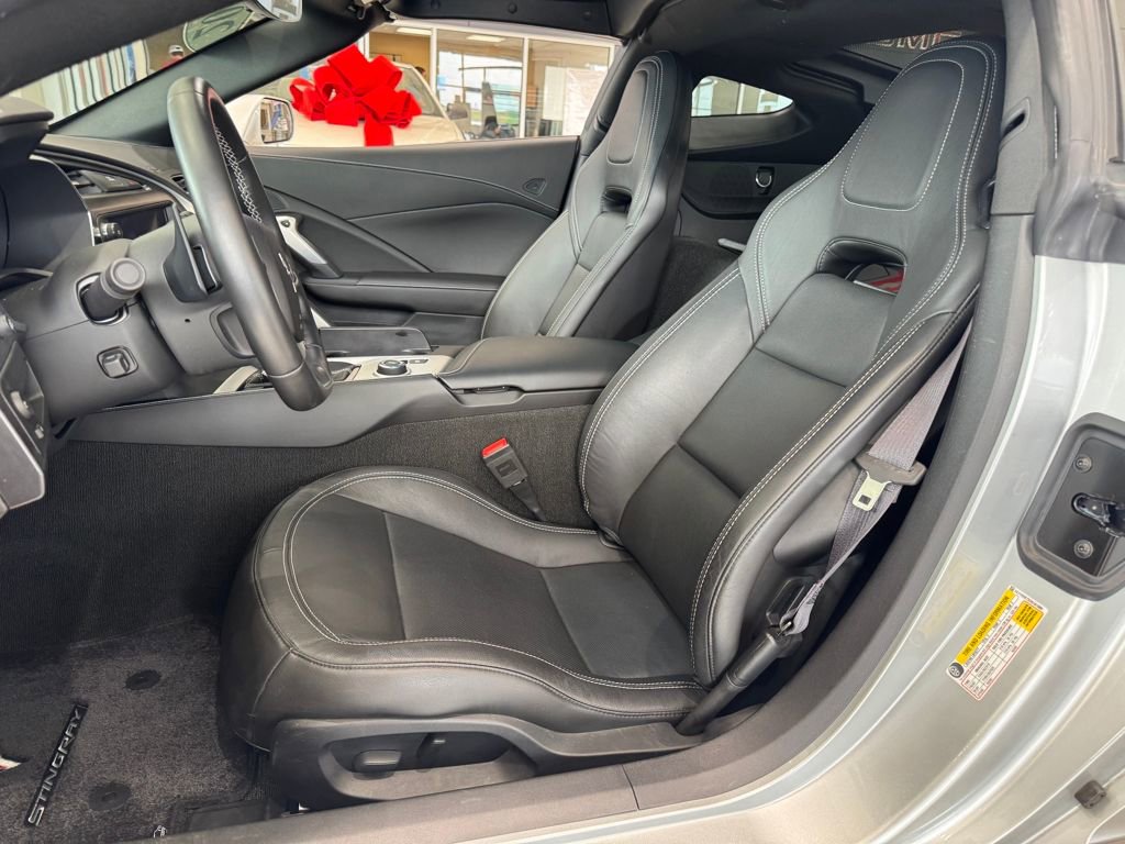 Used 2017 Chevrolet Corvette Stingray Coupe w/ Z51 1LT image 9