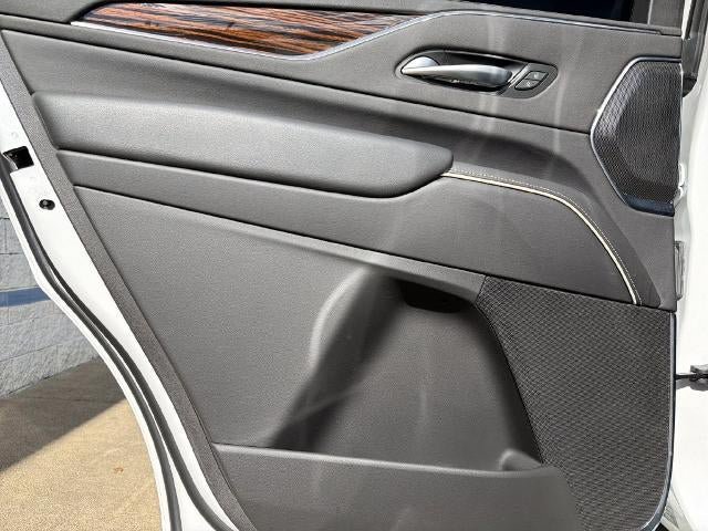 Certified 2023 Cadillac Escalade Premium Luxury w/ LPO, Radiant Package AWD/4WD image 25