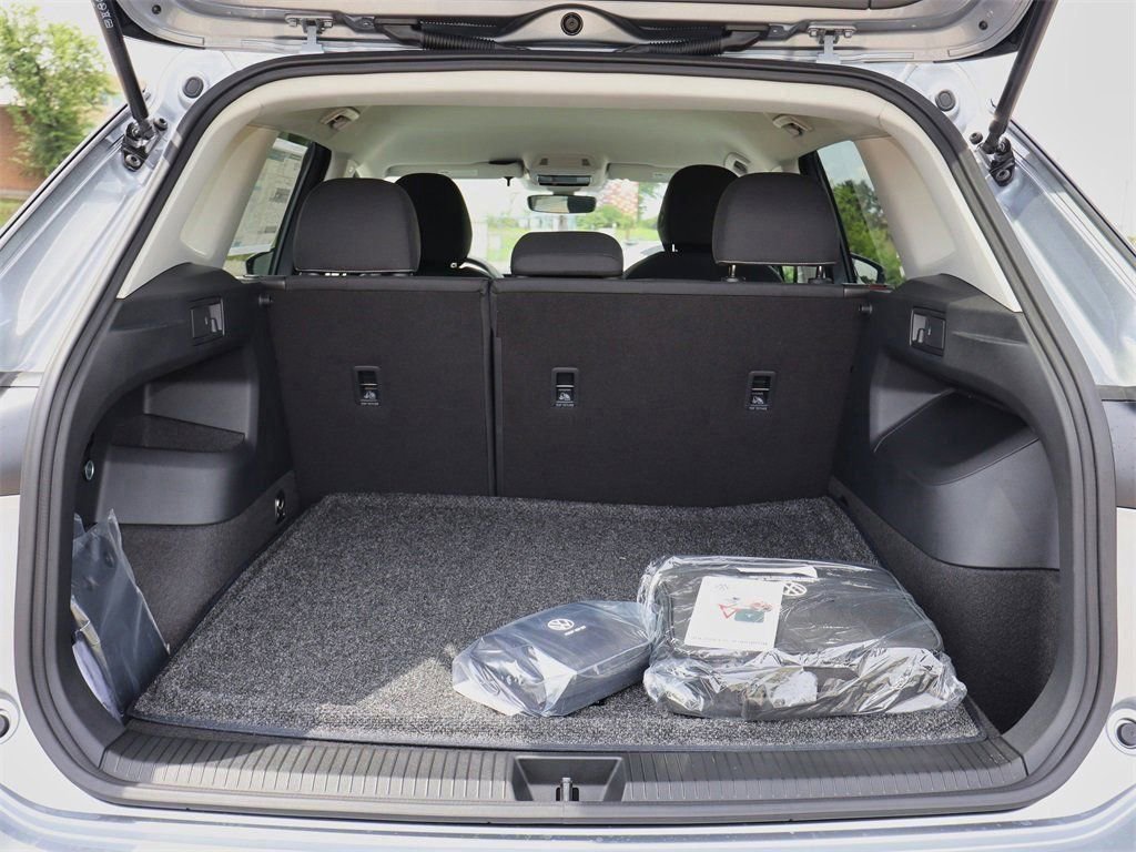 New 2025 Volkswagen Tiguan S AWD/4WD image 10