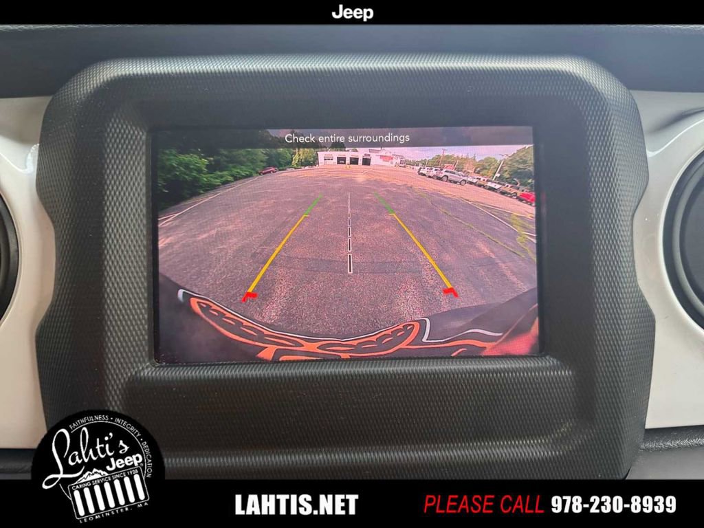 Used 2021 Jeep Wrangler Unlimited Islander image 19