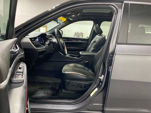 Used 2022 Jeep Grand Cherokee Trailhawk w/ Luxury Tech Group III AWD/4WD image 11