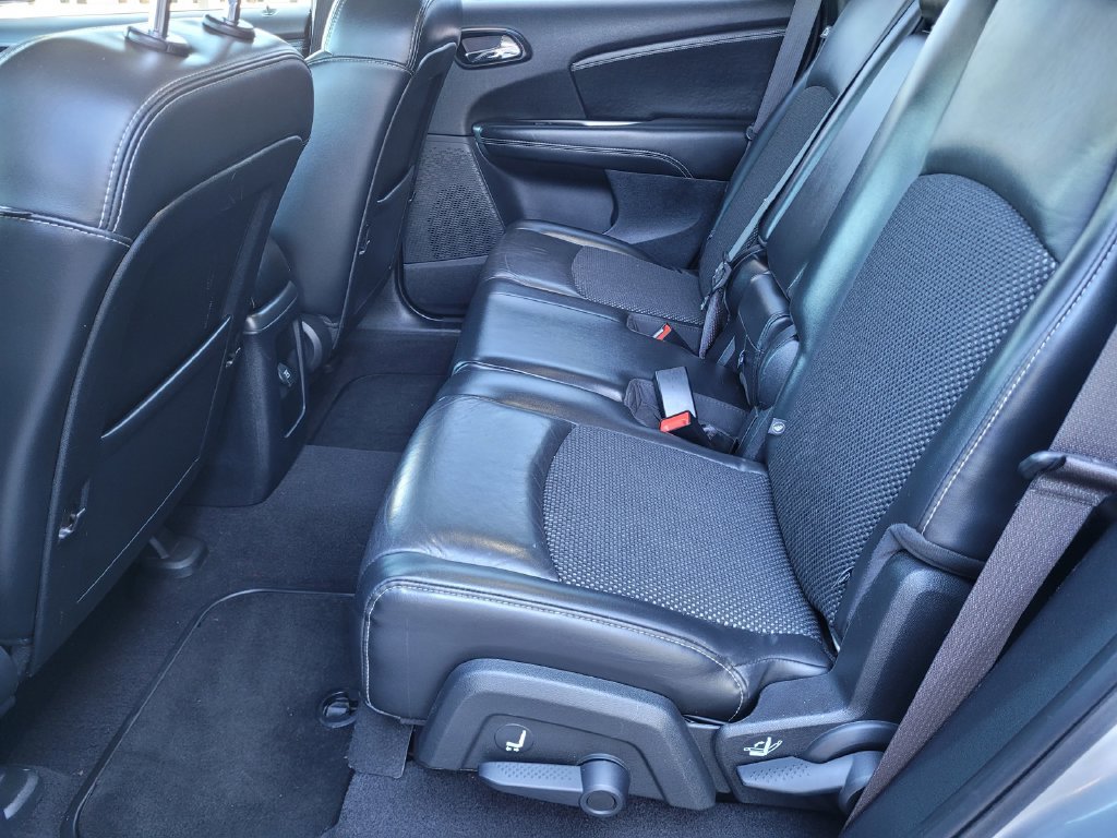 Used 2020 Dodge Journey Crossroad FWD image 10