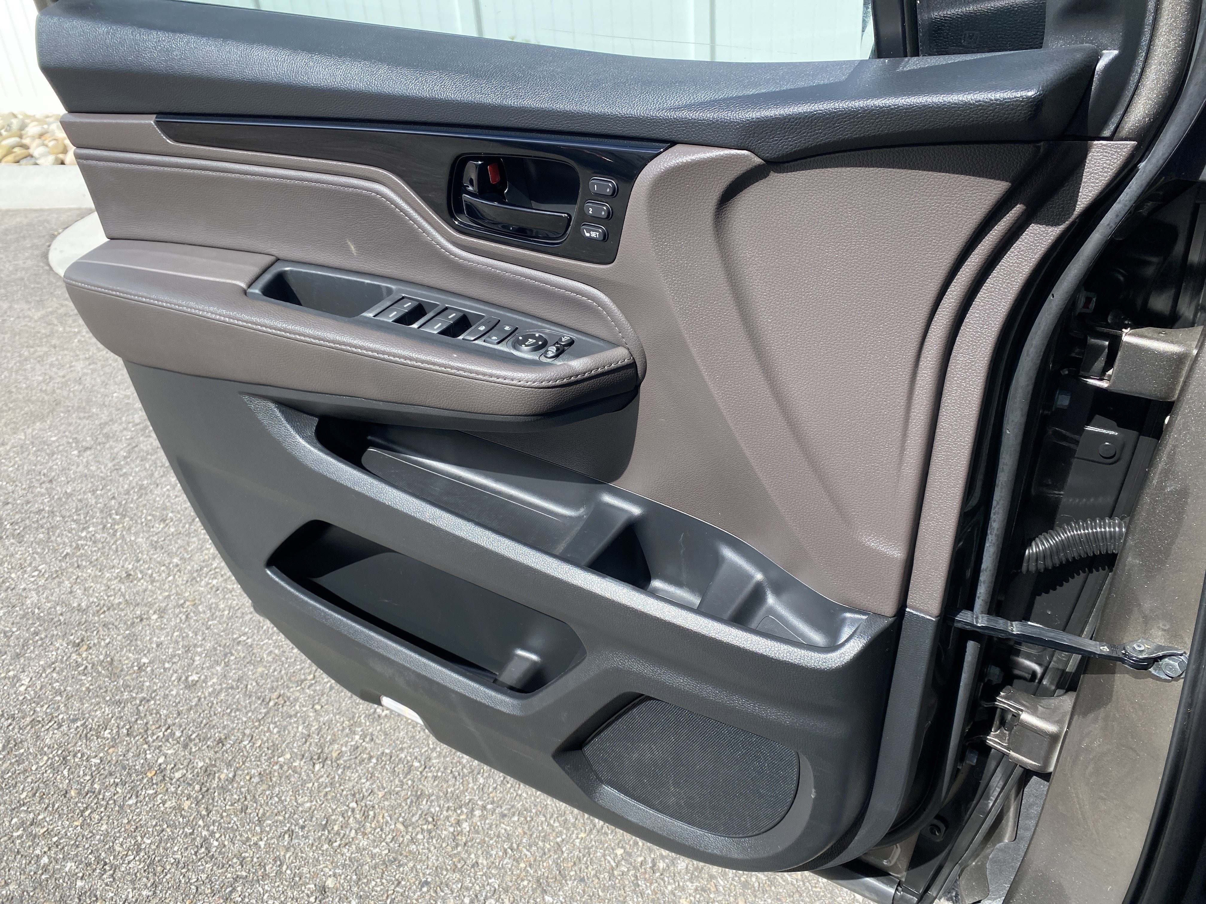 Used 2018 Honda Odyssey Elite image 17