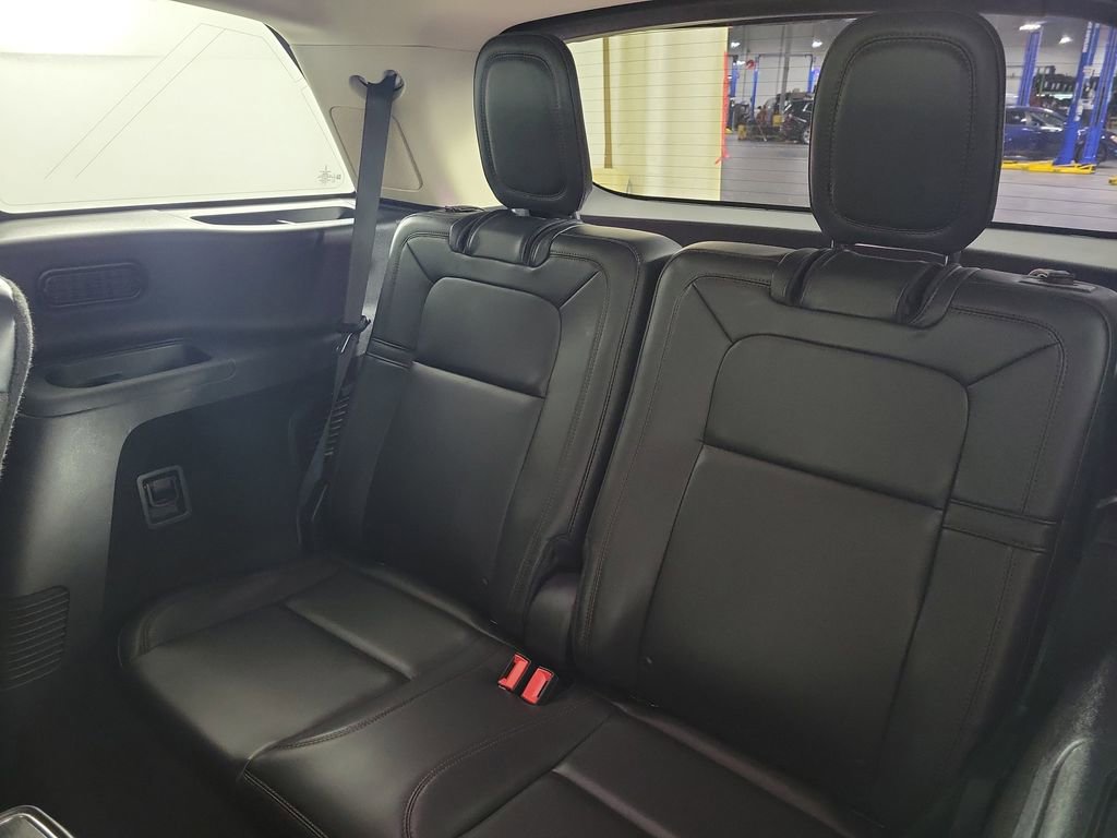 Used 2021 Lincoln Aviator Reserve w/ Equipment Group 202A AWD/4WD image 9