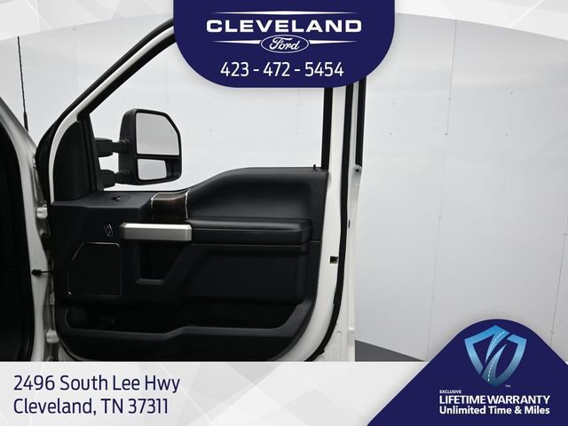 Used 2022 Ford F250 Lariat w/ Black Appearance Package image 29