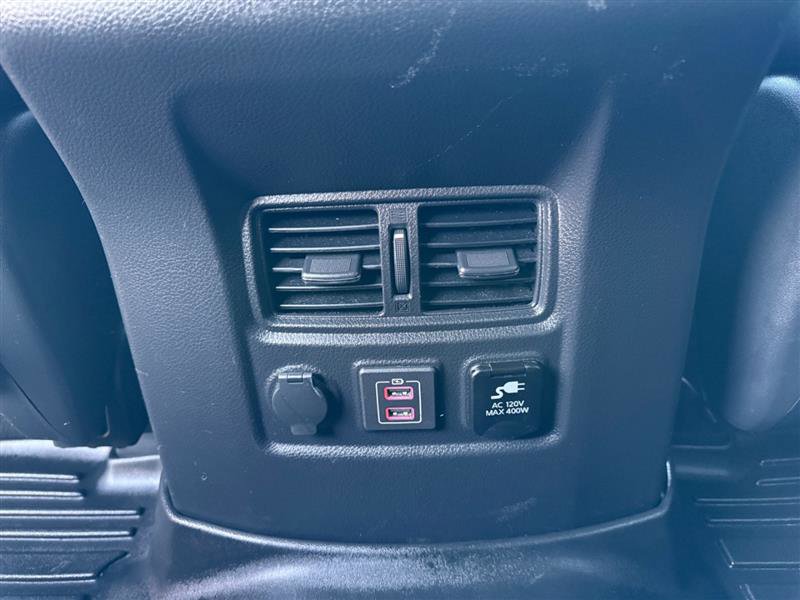 Used 2019 Nissan Titan PRO-4X image 30