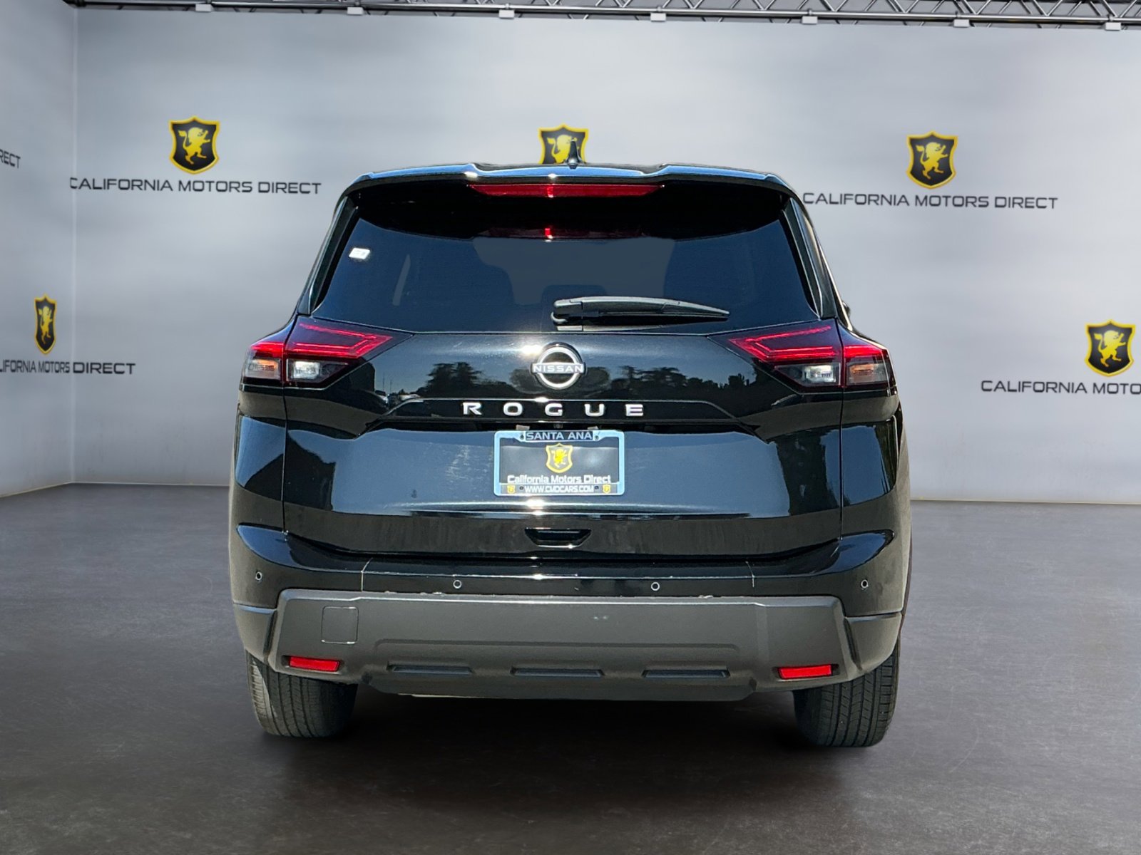 Used 2024 Nissan Rogue S image 6