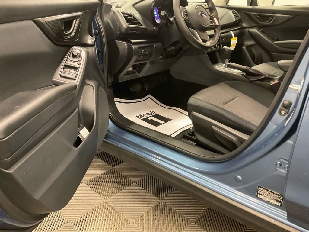 Used 2023 Subaru Crosstrek 2.0i image 4