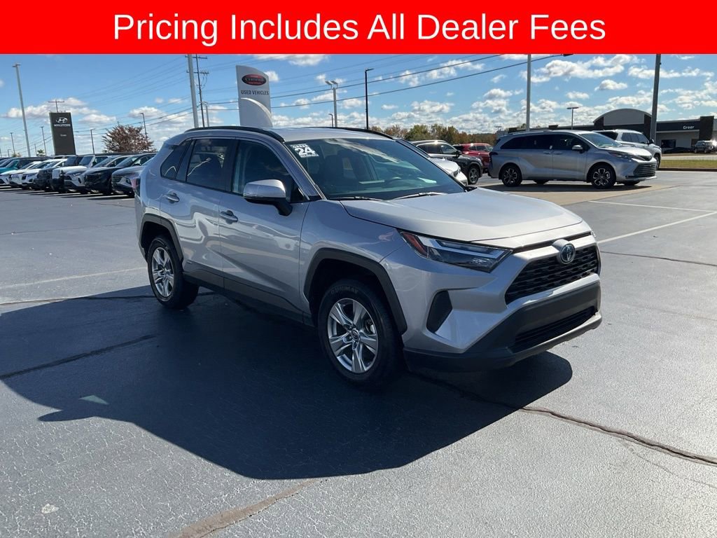 Used 2024 Toyota RAV4 XLE AWD/4WD image 19