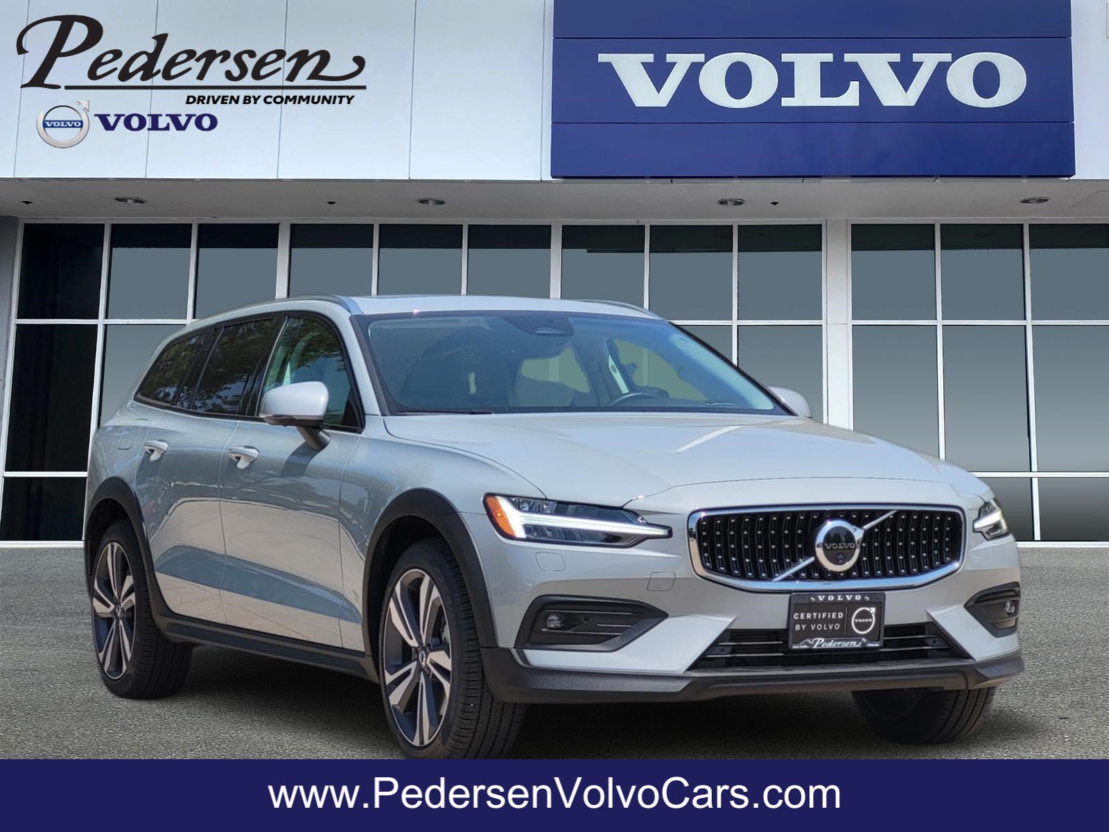 Certified 2026 Volvo V60 B5 Cross Country Plus