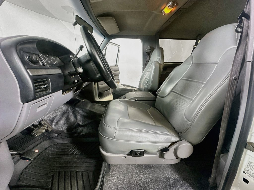 Used 1994 Ford Bronco Eddie Bauer AWD/4WD image 15