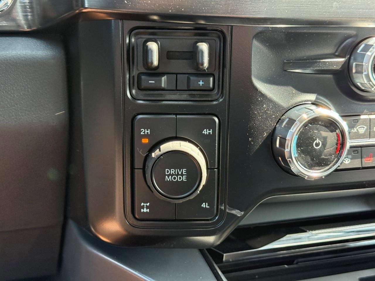 New 2026 Ford F350 Lariat image 17