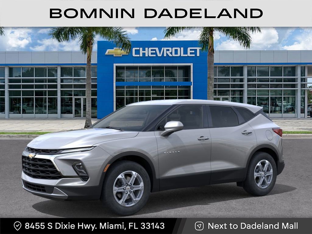New 2025 Chevrolet Blazer LT image 2