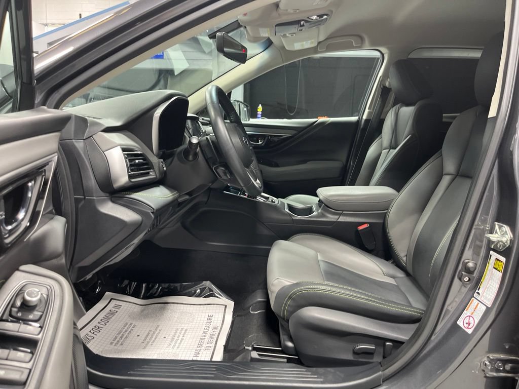 Used 2020 Subaru Outback Onyx Edition XT AWD/4WD image 14