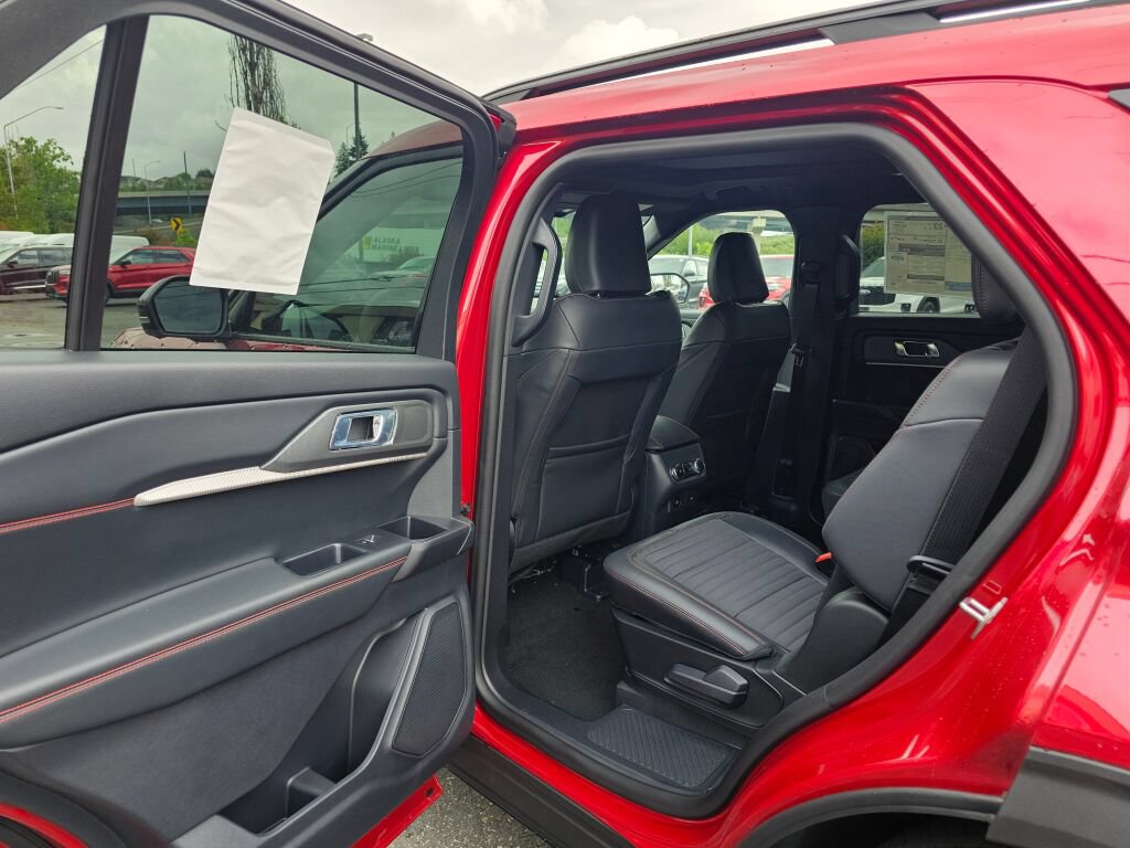 New 2026 Ford Explorer ST-Line AWD/4WD image 11