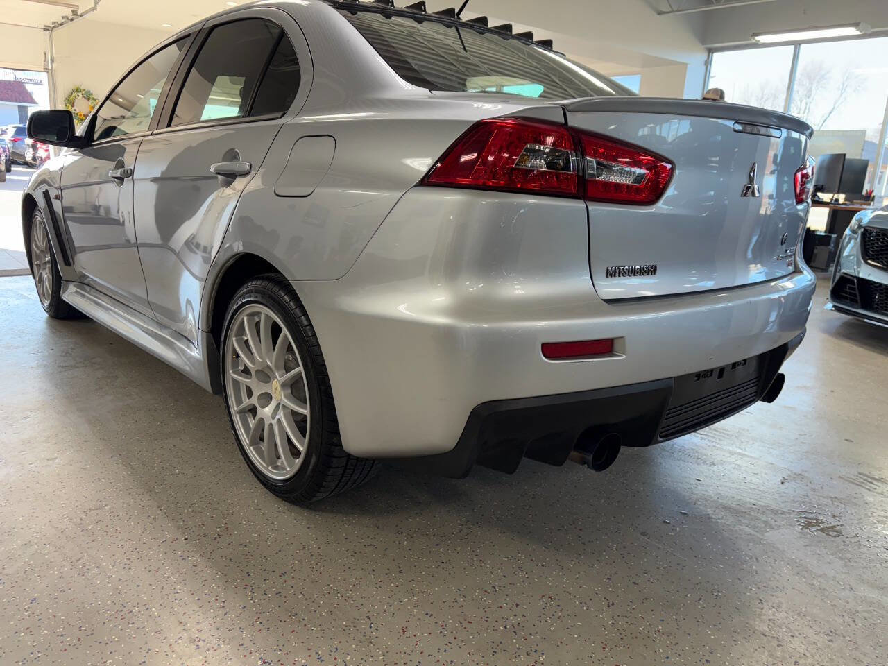 Used 2011 Mitsubishi Lancer Evolution MR image 11