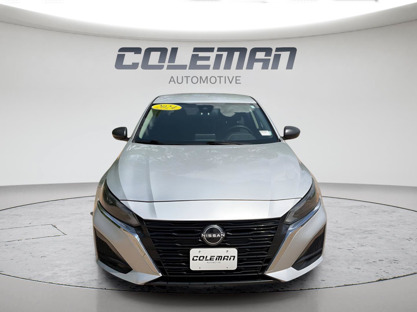 Used 2024 Nissan Altima 2.5 SV FWD image 8