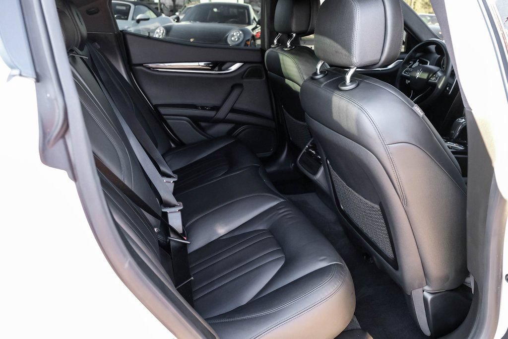 Used 2023 Maserati Ghibli Modena RWD image 35
