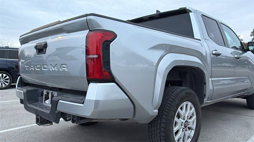 Used 2024 Toyota Tacoma SR5 image 10
