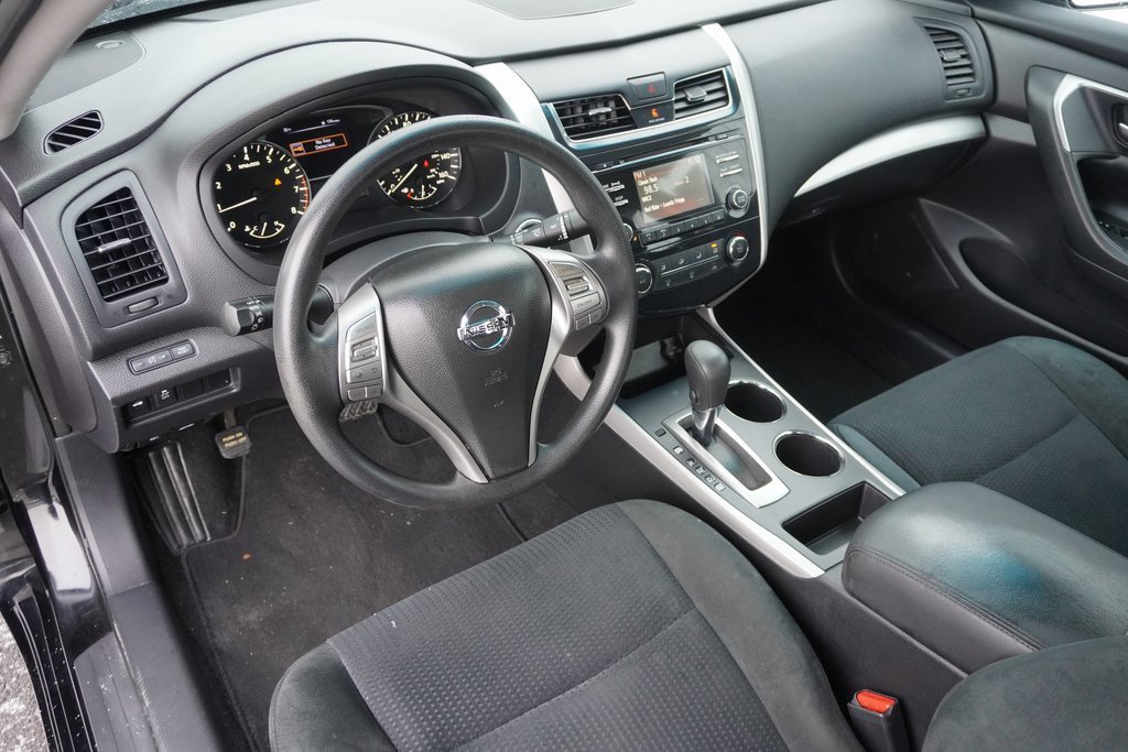 Used 2015 Nissan Altima 2.5 S w/ Special Edition Package image 9