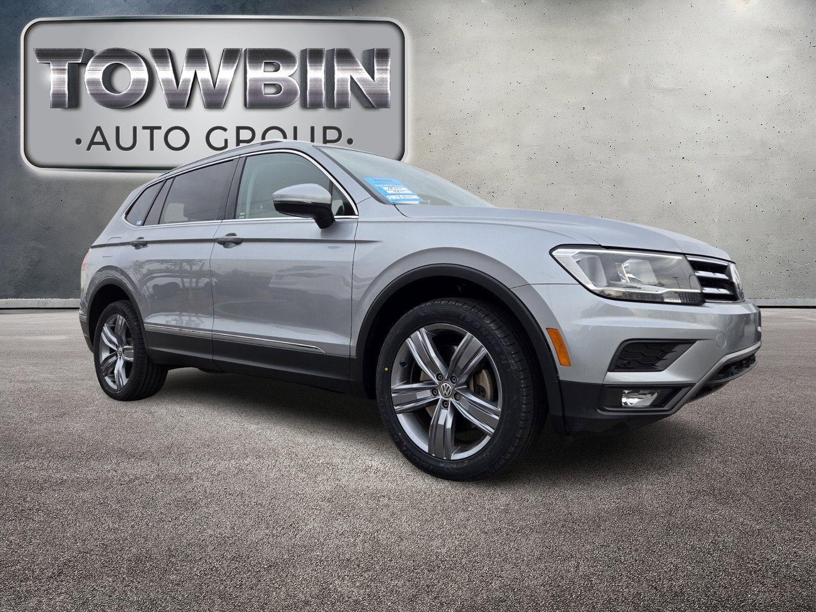Used 2020 Volkswagen Tiguan SEL image 2