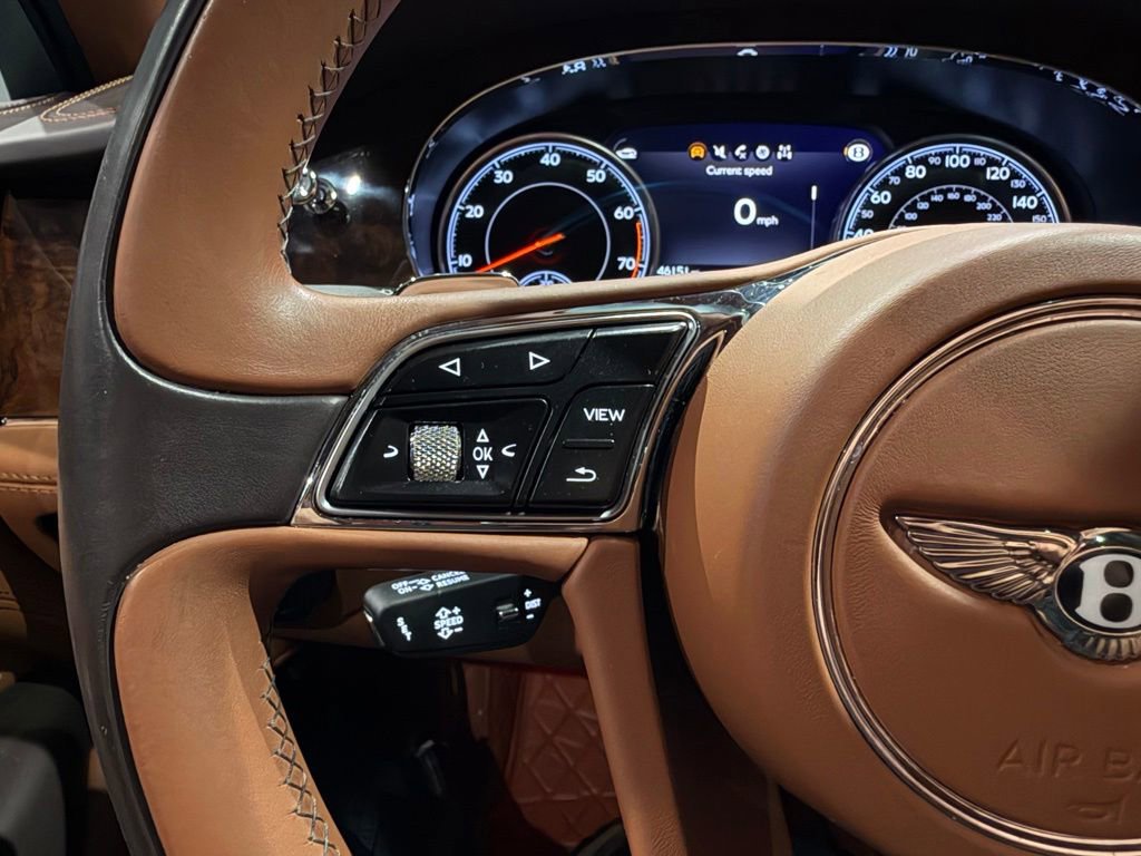 Used 2018 Bentley Bentayga AWD/4WD image 12