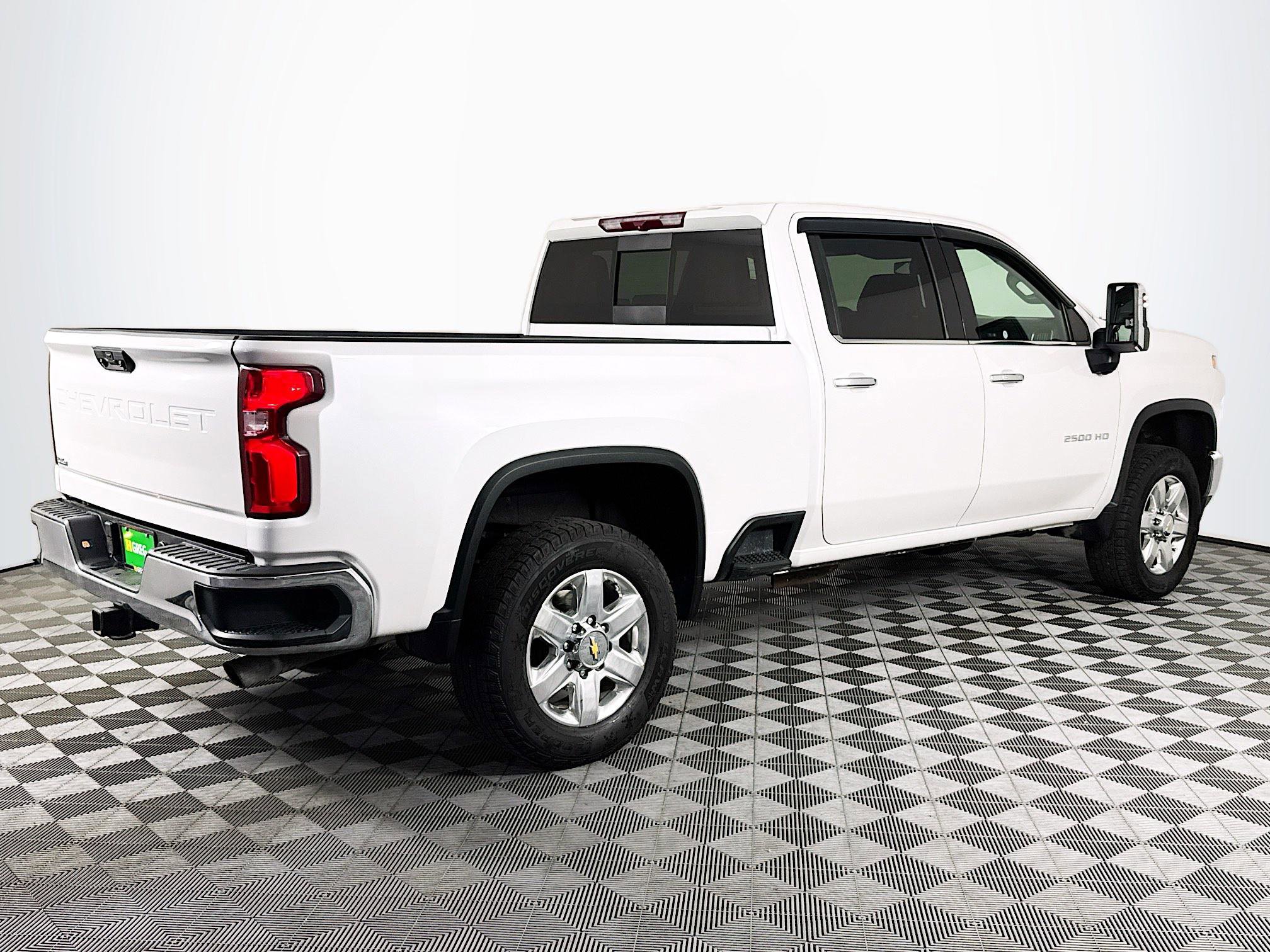 Used 2021 Chevrolet Silverado 2500 LTZ w/ LTZ Convenience Package image 10