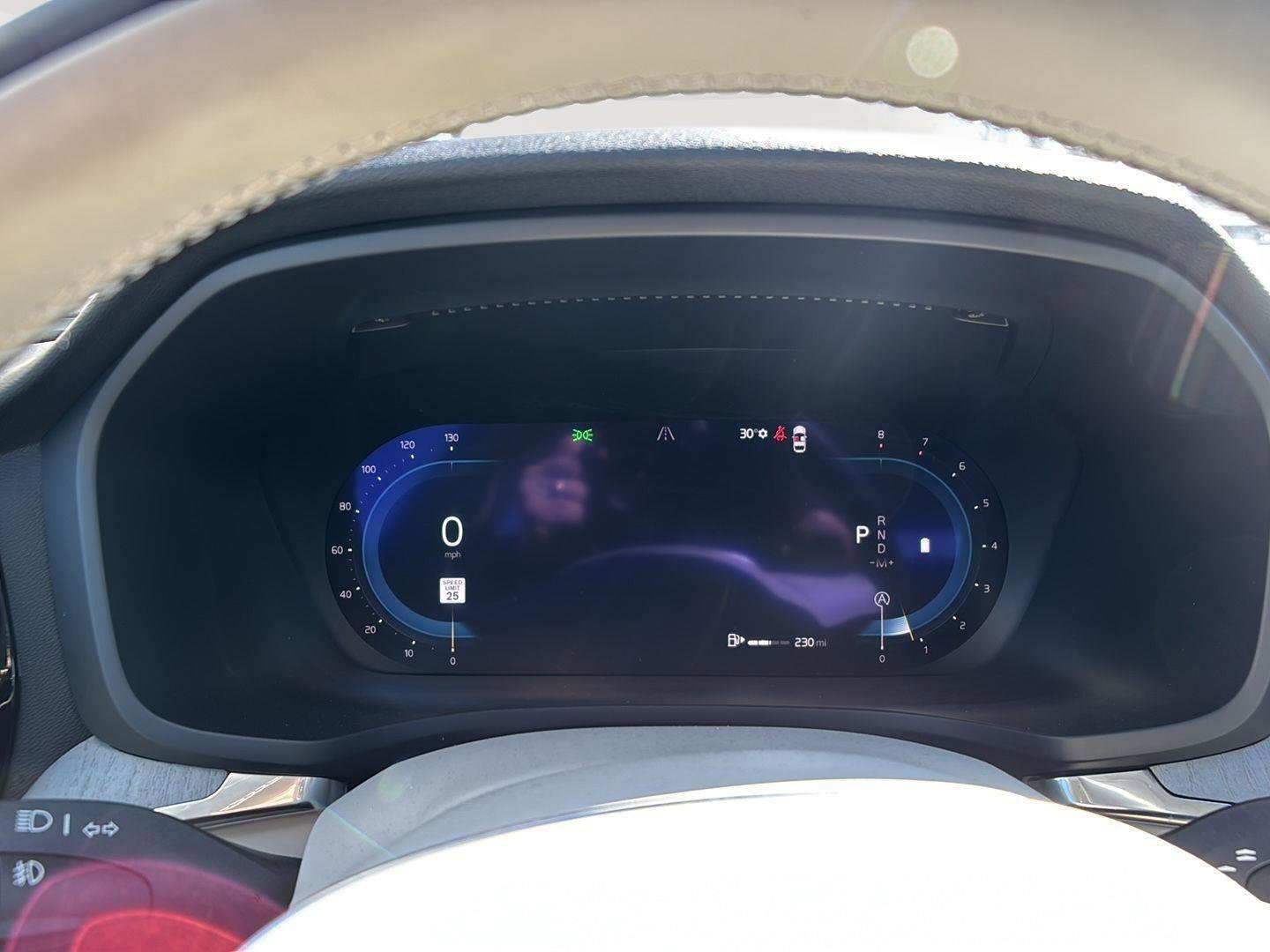 Used 2024 Volvo S60 B5 Plus w/ Climate Package image 3