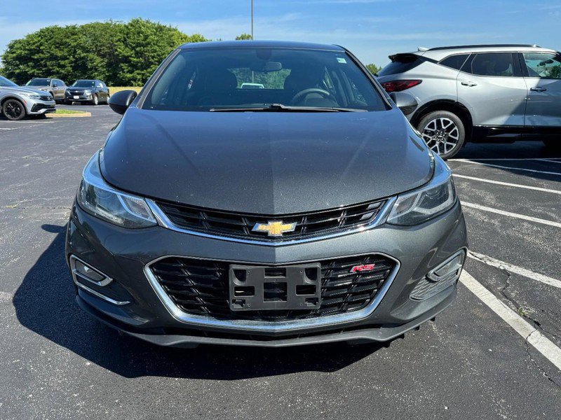 Used 2018 Chevrolet Cruze LT w/ Convenience Package FWD image 9