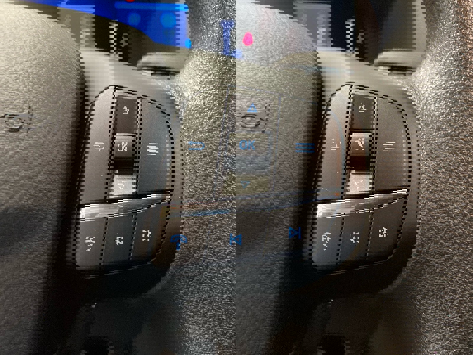 New 2026 Ford Transit 250 148 Medium Roof Extended AWD w/ Exterior Upgrade Package image 16