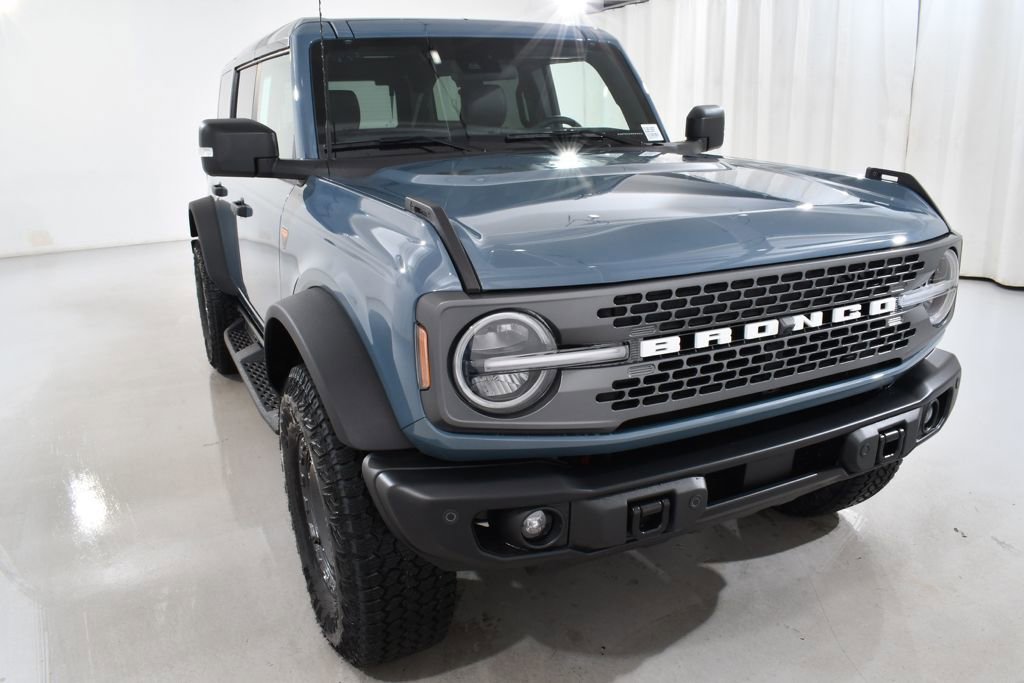 New 2025 Ford Bronco Badlands image 4