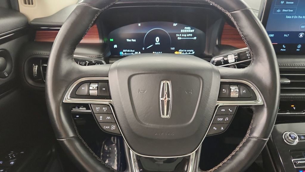 Used 2022 Lincoln Nautilus Reserve w/ Equipment Group 201A image 12