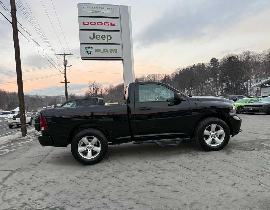Used 2014 RAM 1500 Express image 3