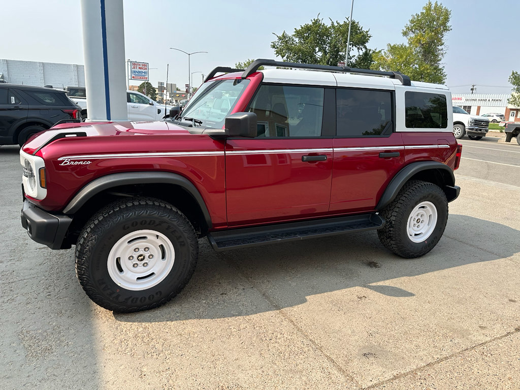 New 2025 Ford Bronco Heritage Edition image 1