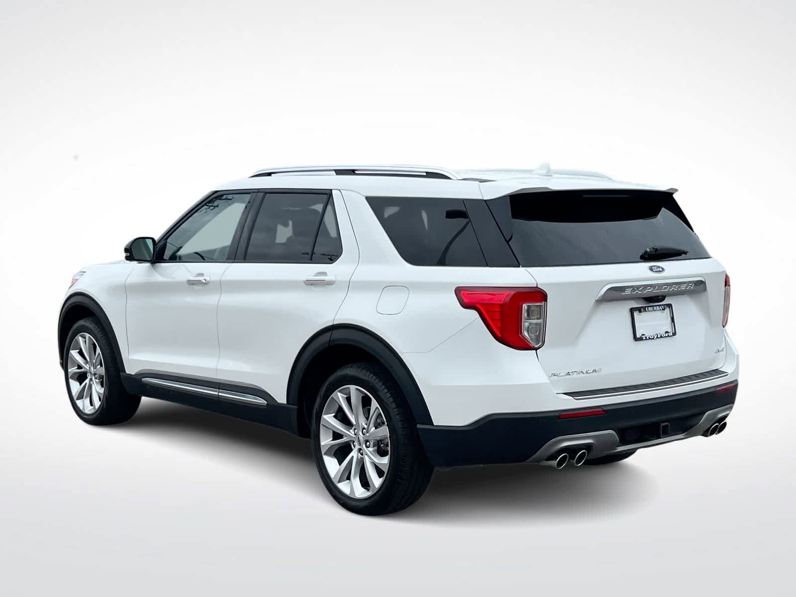 Used 2023 Ford Explorer Platinum w/ Technology Package AWD/4WD image 6