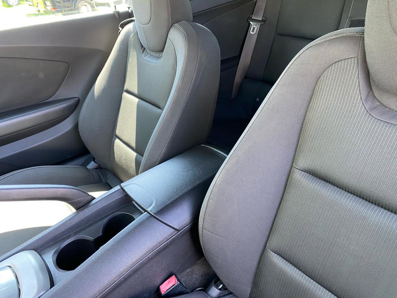 Used 2015 Chevrolet Camaro LT RWD image 40