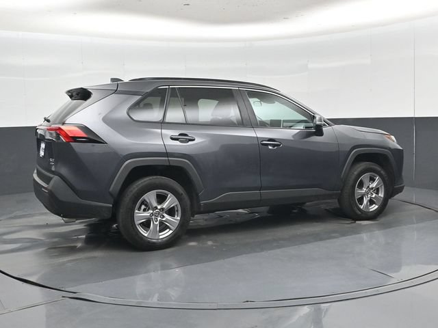 Used 2025 Toyota RAV4 XLE AWD/4WD image 3