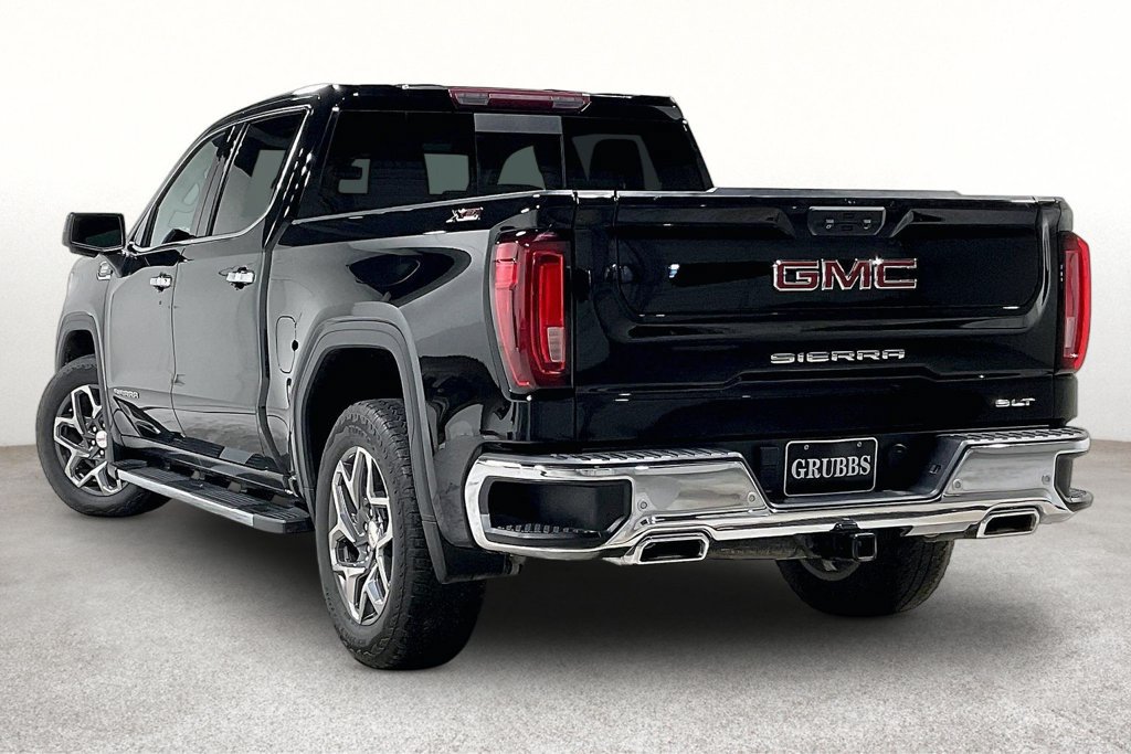 Used 2023 GMC Sierra 1500 SLT w/ SLT Premium Plus Package AWD/4WD image 15